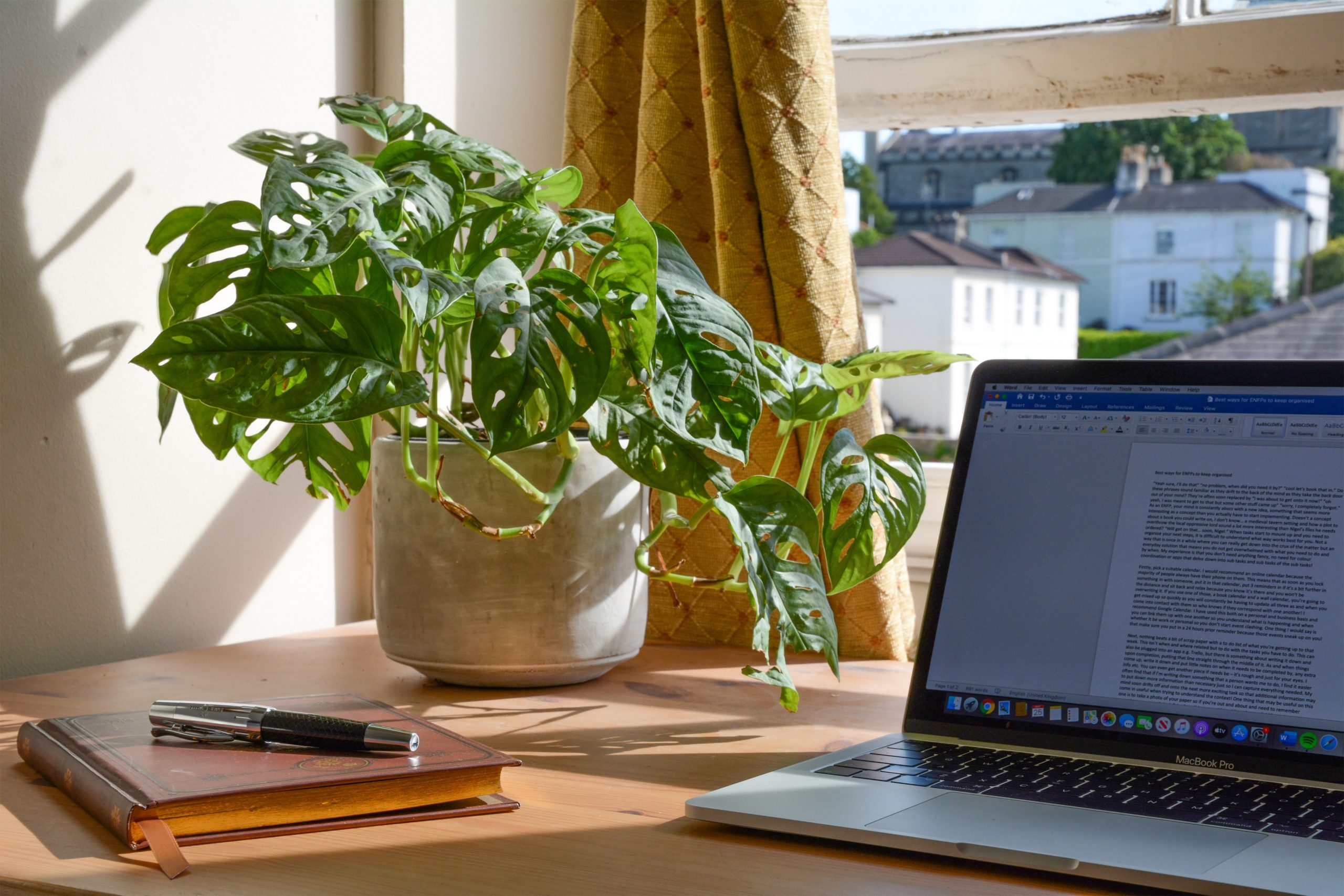 Your battleground: how to organize your workspace to boost productivity 🚀